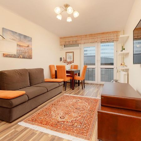 Bright & Cozy Apartments In The City Center By Noclegi Renters Varsovia Exterior foto