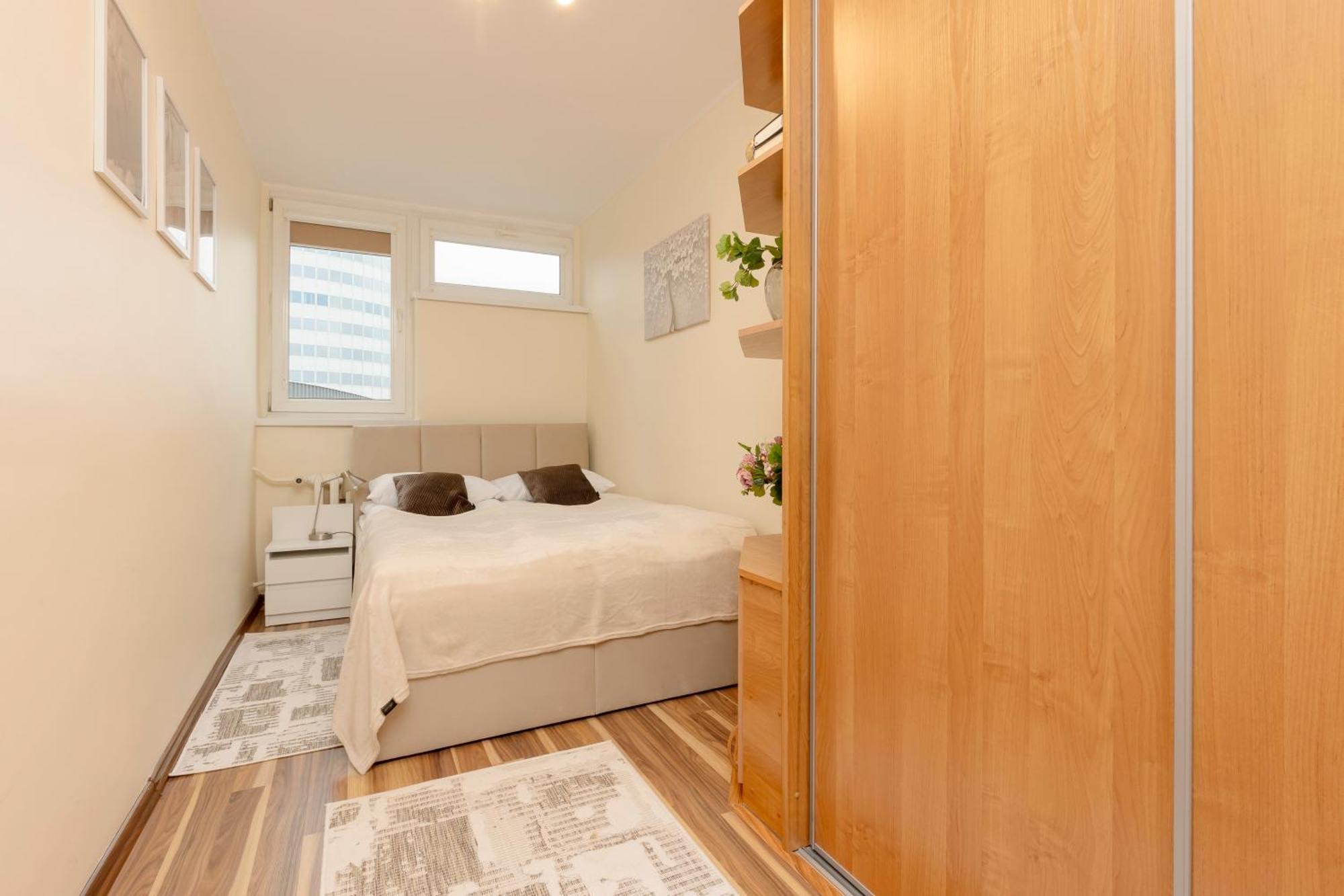 Bright & Cozy Apartments In The City Center By Noclegi Renters Varsovia Exterior foto